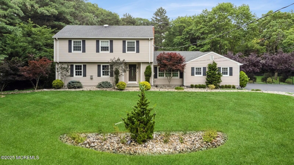 12 Fairway Ave
