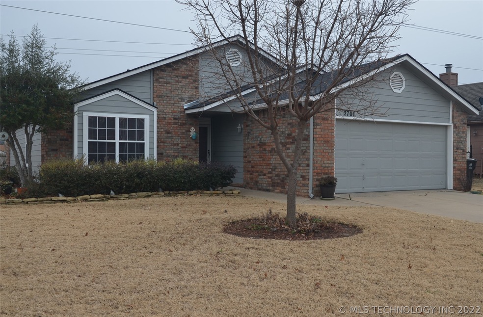 2701 S Narcissus Ave, Broken Arrow, OK 74012 - photo 1