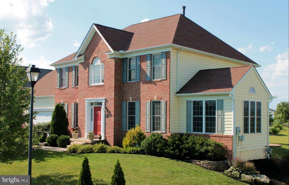 887 Joy Dr, Greencastle, PA 17225 - photo 1