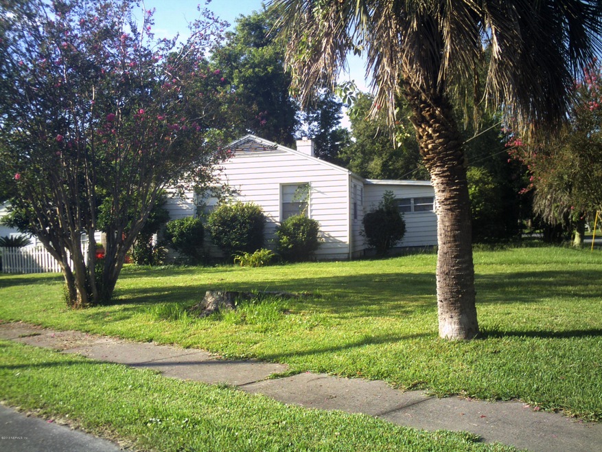 4664 Riverdale Rd, Jacksonville, FL 32210 - photo 1