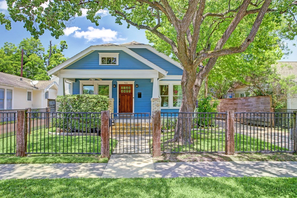 715 Peddie St, Houston, TX 77008 - photo 1