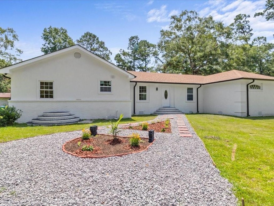 FRONT DRIVEWAY