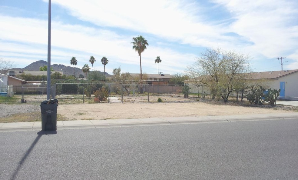 2155 E Waltann