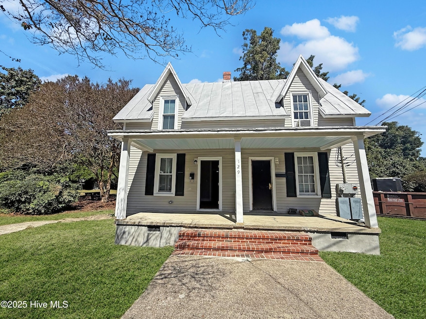 For Rent $1,300/month