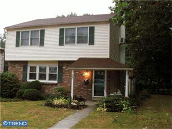 3001/2 Francis Ave, Norristown, PA 19401 - photo 1