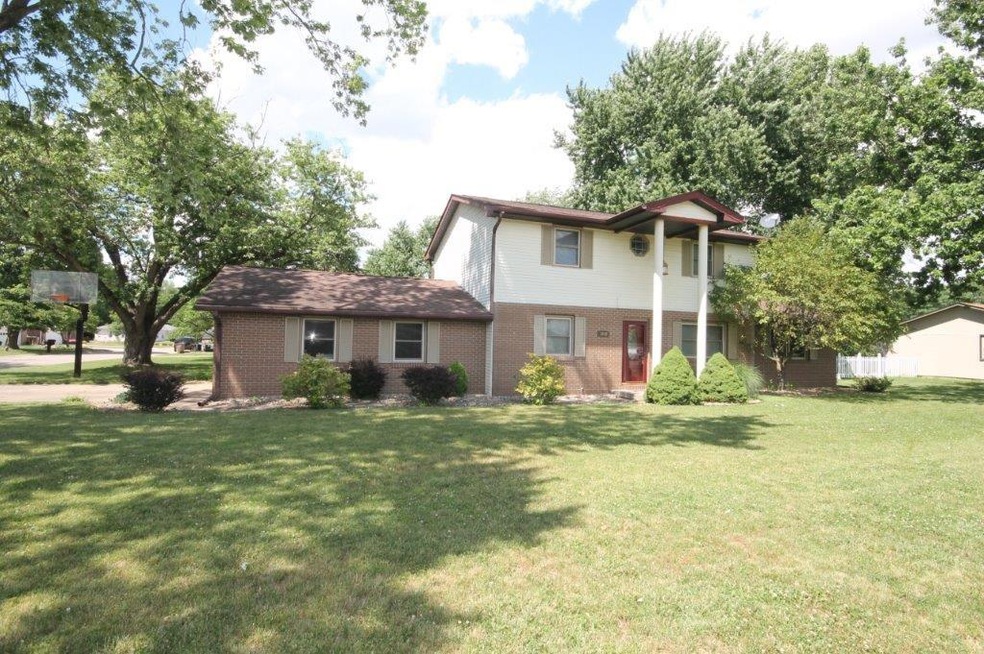 3802 Balsam Dr, Columbus, IN 47203 - photo 1