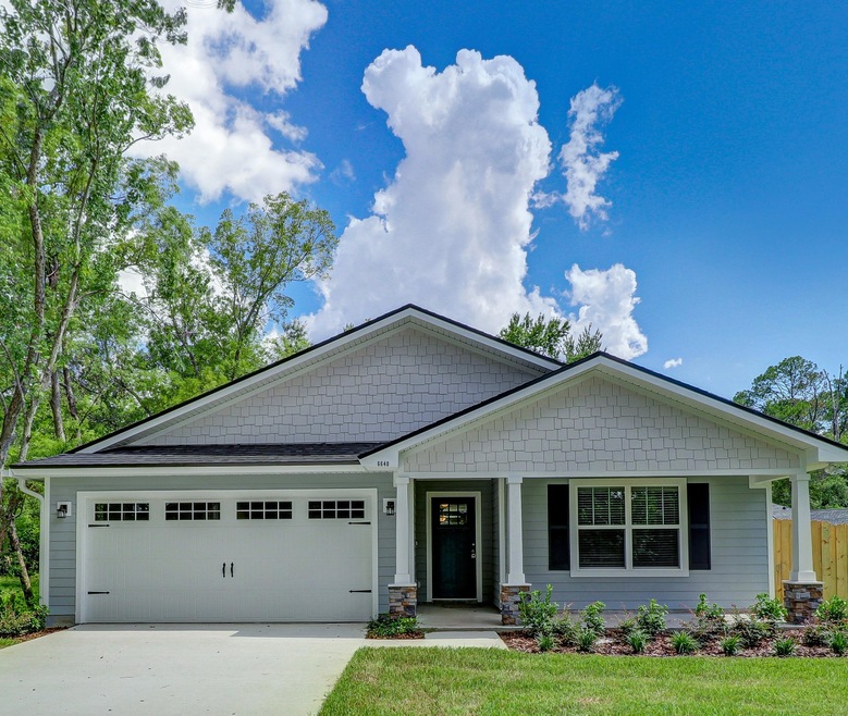 5051 Blackburn St, Jacksonville, FL 32210 - photo 1