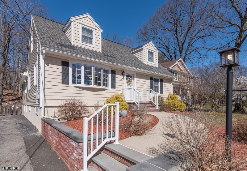 67 Monhegan Ave, Oakland, NJ 07436 - photo 1