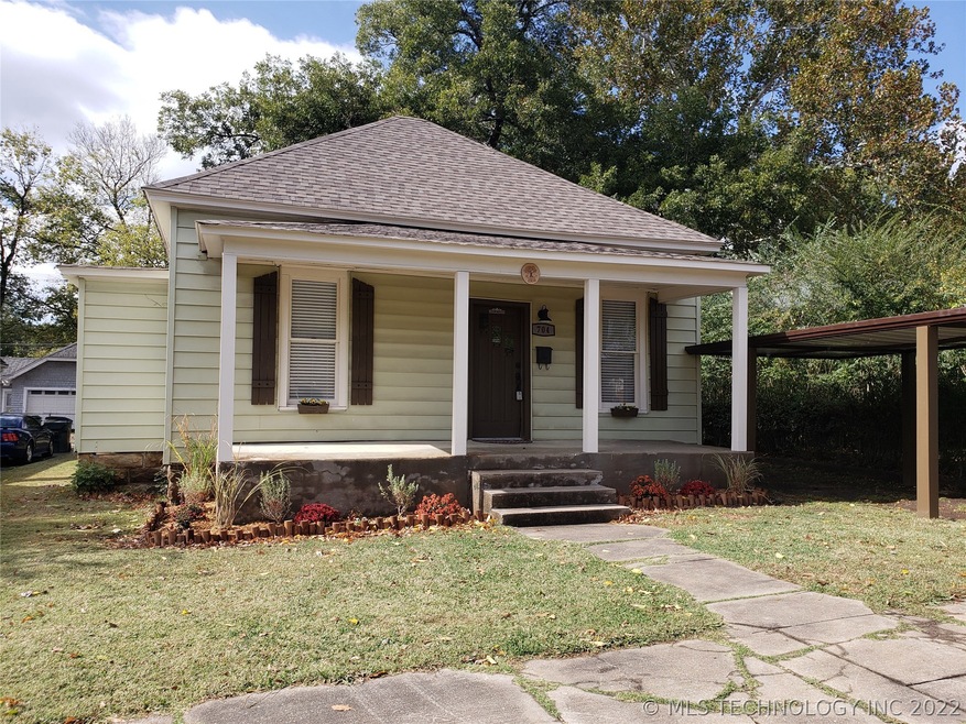 704 S Poplar St, Sapulpa, OK 74066 - photo 1