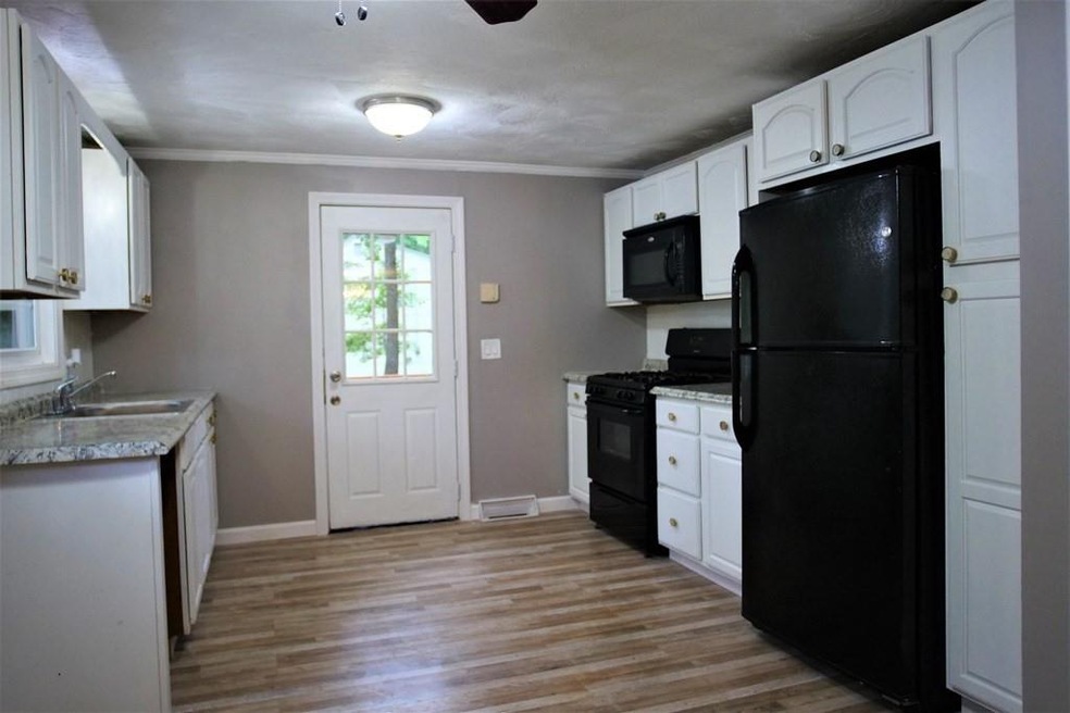 35 Oberlin Rd, Brockton, MA 02302 - photo 1