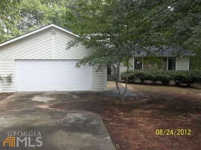 9323 Hidden Branch Dr, Jonesboro, GA 30236 - photo 1