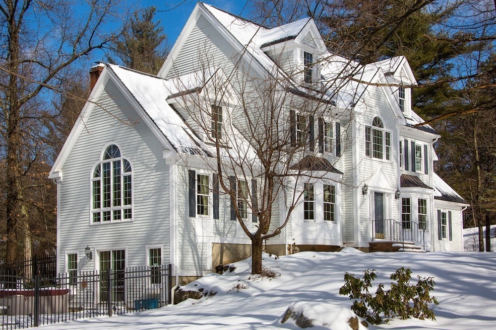 89 Schoolhouse Ln, Boxborough, MA 01719 - photo 1