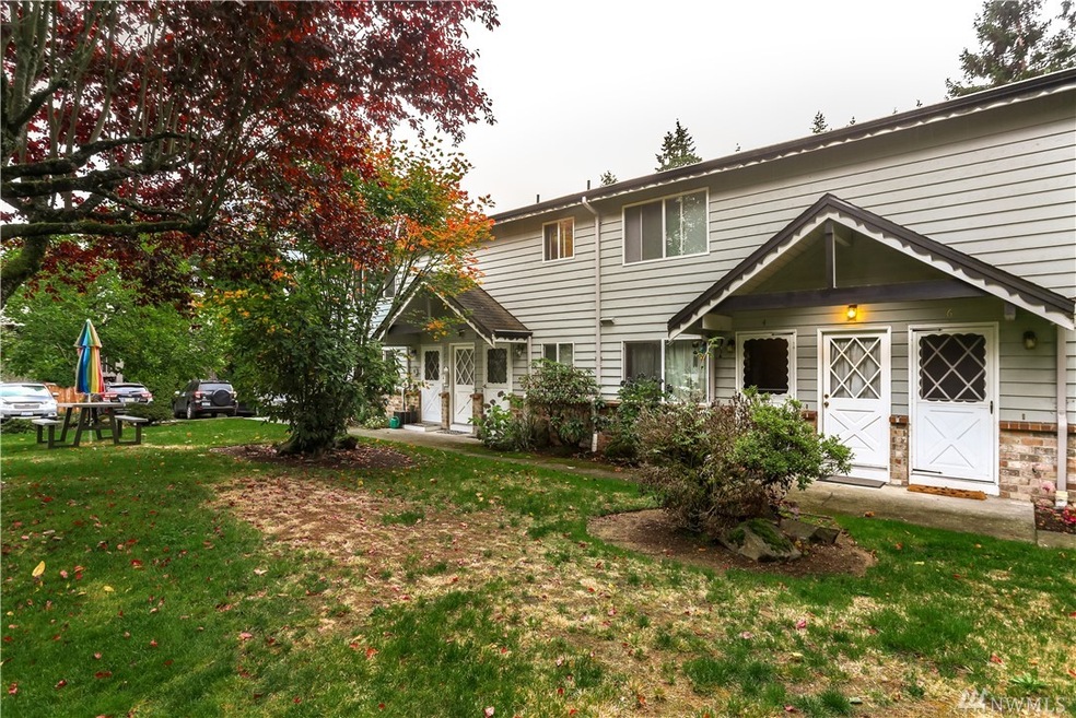 7905 218th St SW unit E, Edmonds, WA 98026 - photo 1