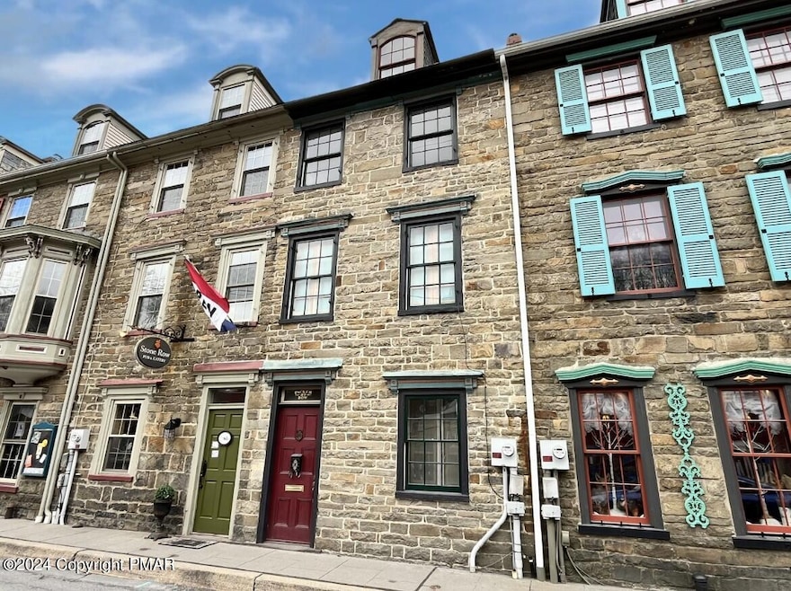 49 Race St, Jim Thorpe, PA 18229 - photo 1