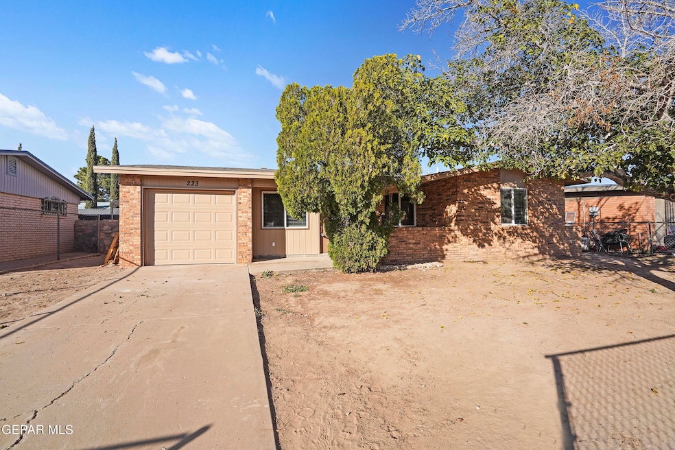 223 Caribe Cir, El Paso, TX 79927 - photo 1