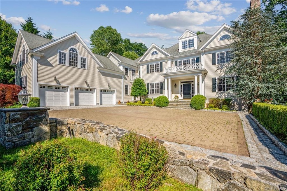 87 Deerfield Ln N, Pleasantville, NY 10570 - photo 1