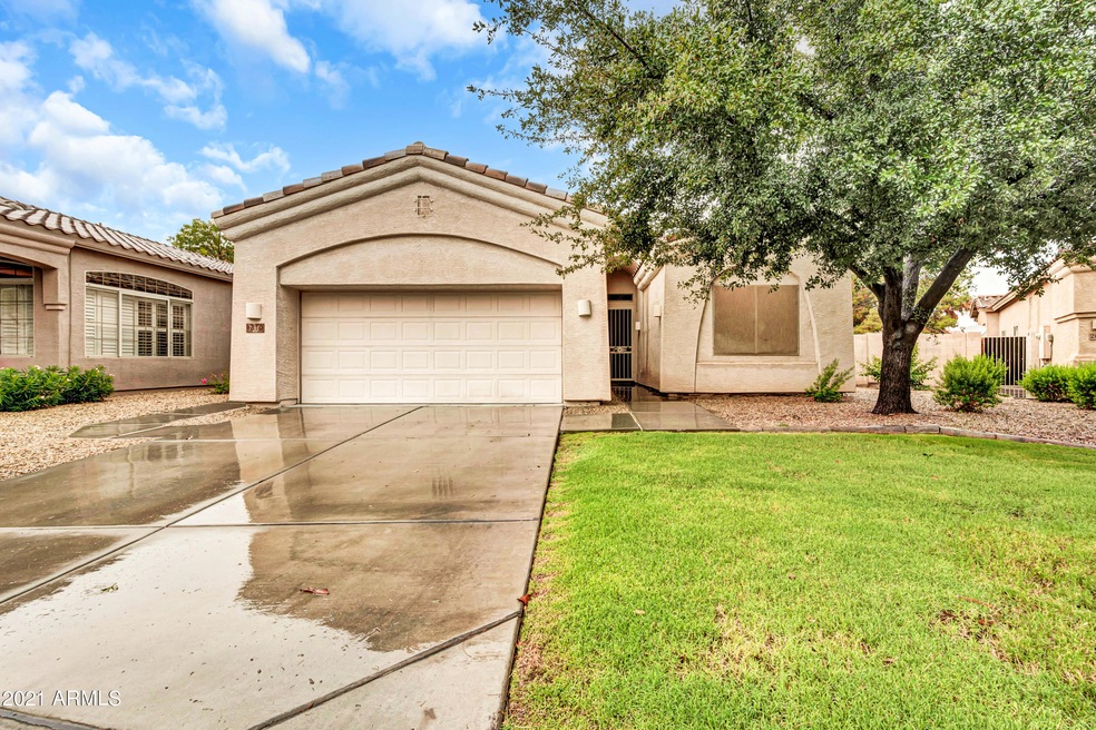 1310 N Salida del Sol-3
