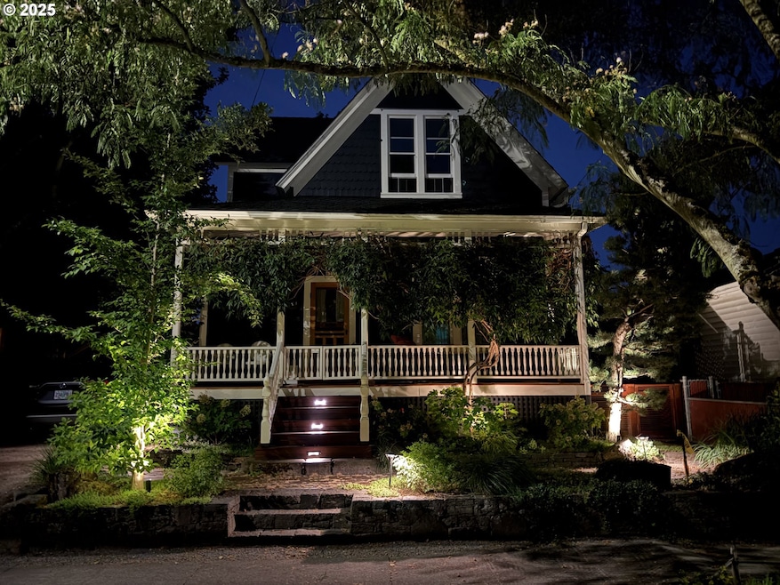 Sold $1,075,000 • Co-Listing Agent