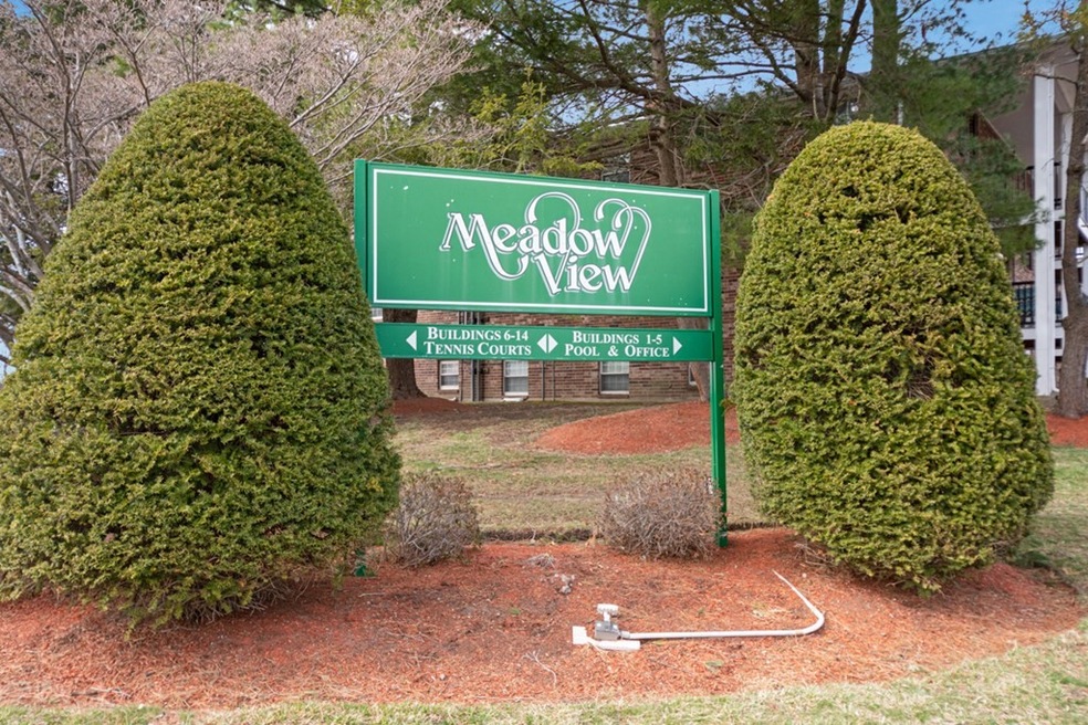 6 Walker Rd unit 4, North Andover, MA 01845 - photo 1