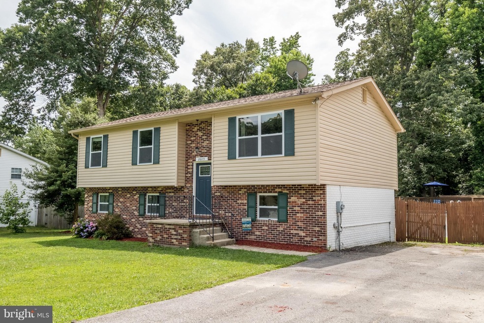 26173 Cresent Ln, Mechanicsville, MD 20659 - photo 1