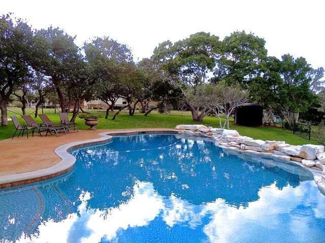 Swimming Pool/Hot Tub/Sauna