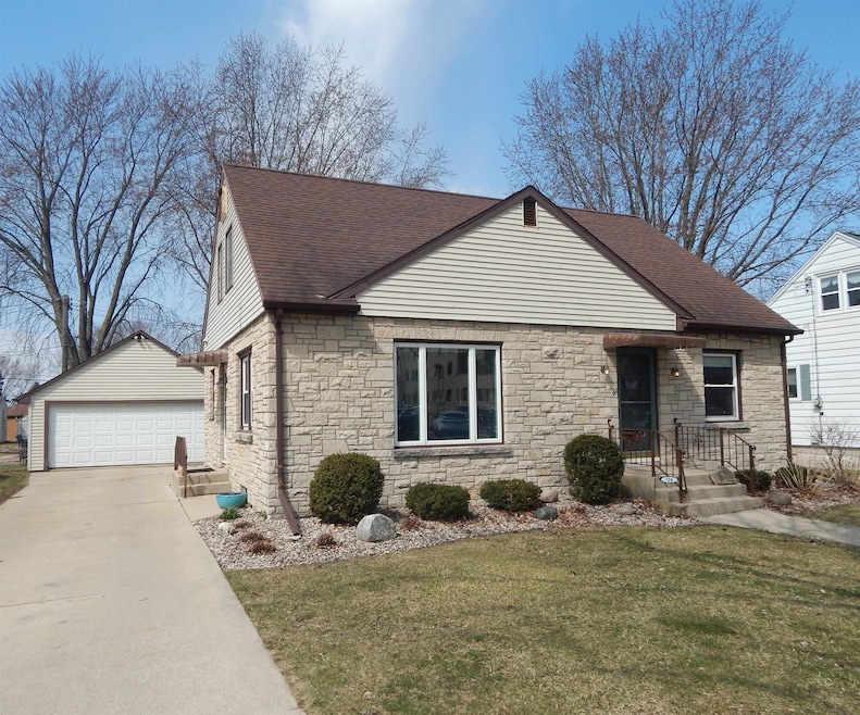 120 Elm Ave, Waupun, WI 53963 For Sale