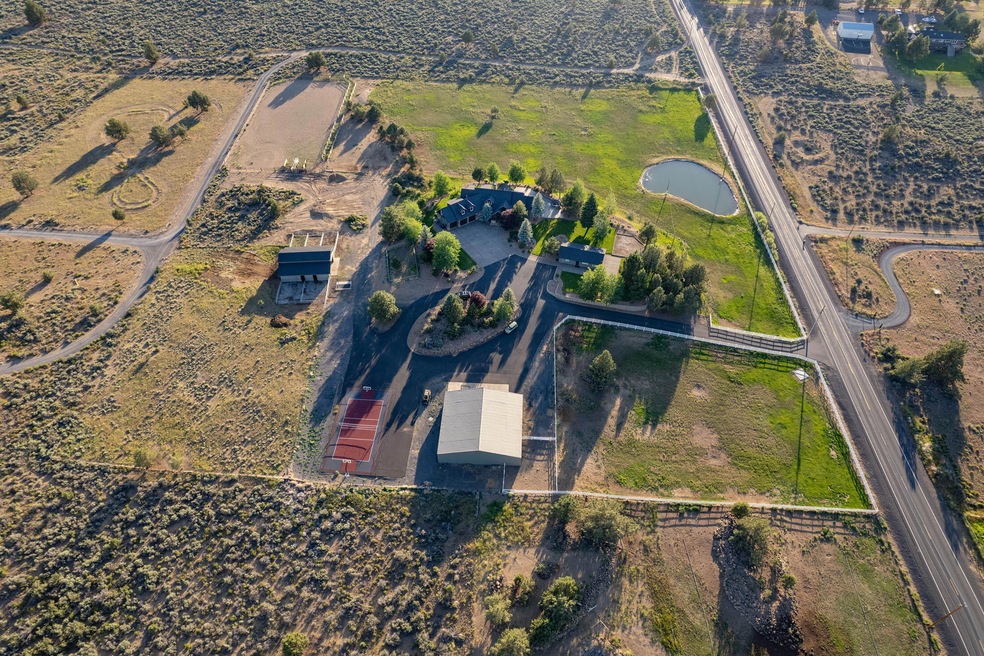 22425 Rickard Rd, Bend, OR 97702 - photo 1