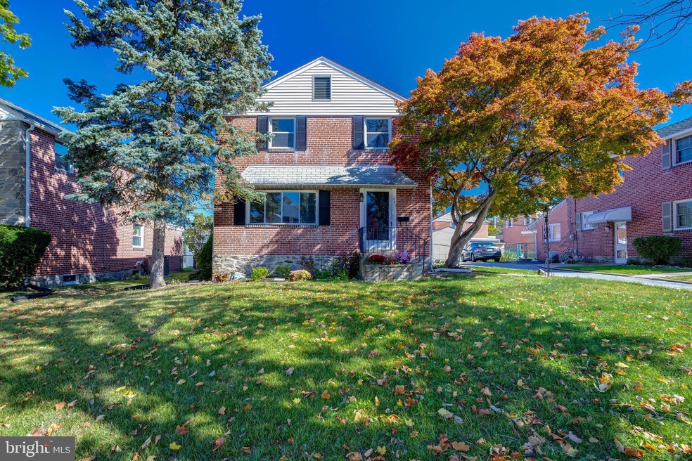 409 W Grays Ave, Glenolden, PA 19036 - photo 1