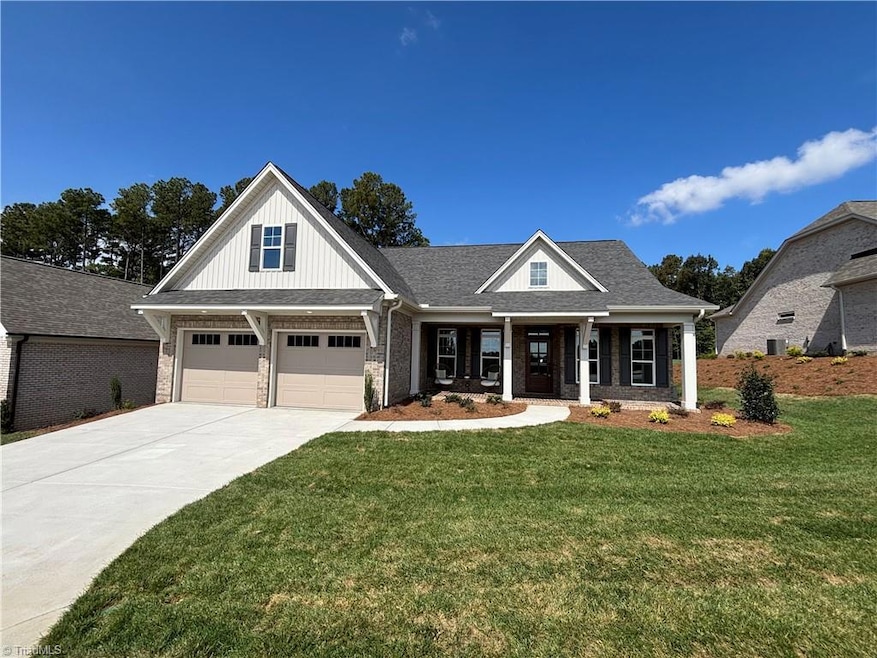 270 Olde Lantern Dr, Winston-Salem, NC 27107 - photo 1