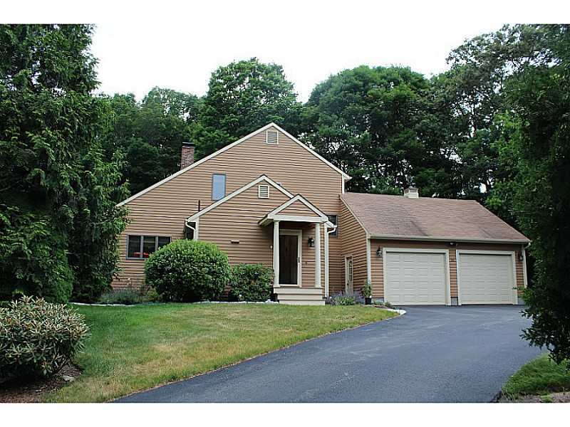 34 Gentian Dr, Wakefield, RI 02879 - photo 1