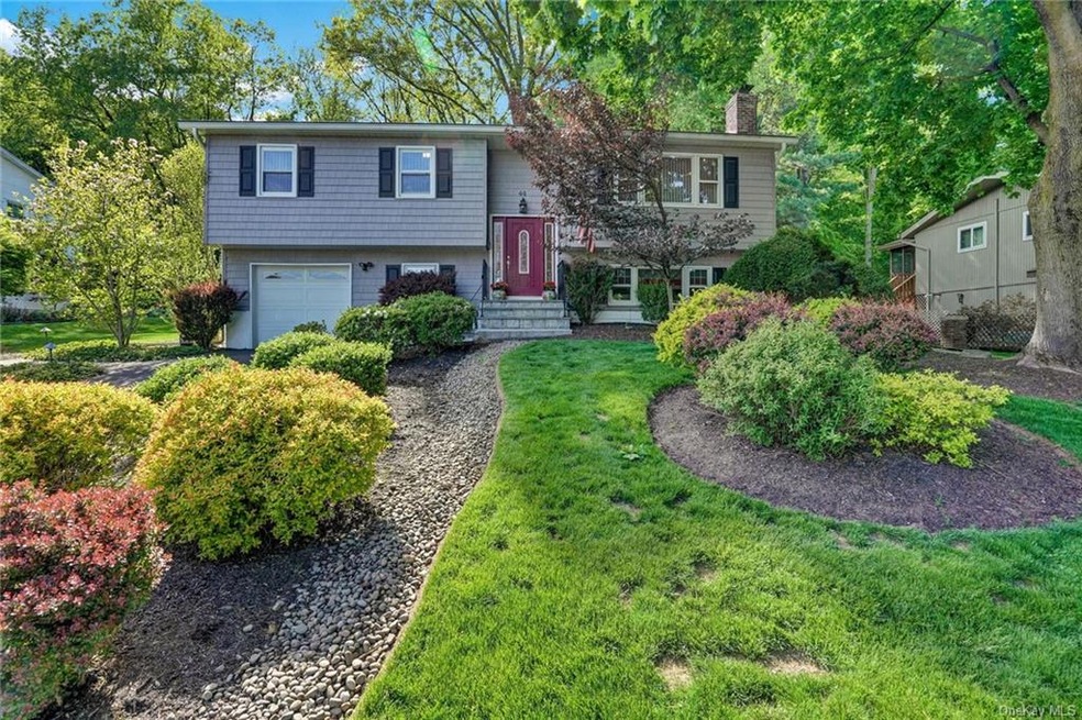 44 S Lilburn Dr, Garnerville, NY 10923 - photo 1