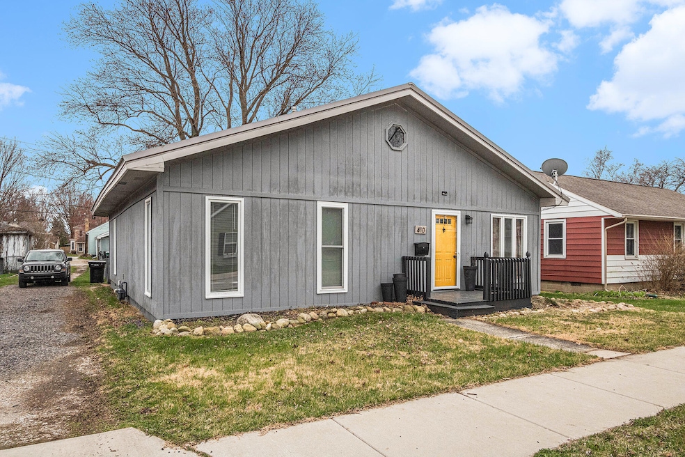 410 W Front St, New Carlisle, IN 46552 - photo 1