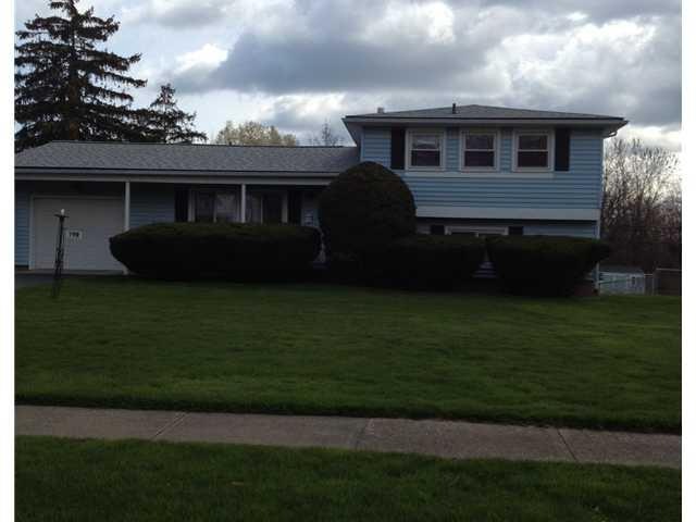 Exterior Front. Welcome to 192 Summitt Hill off La