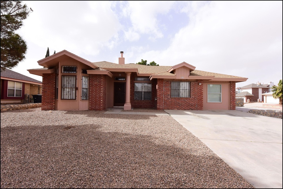 181 Lago de Oro Dr, El Paso, TX 79928 - photo 1