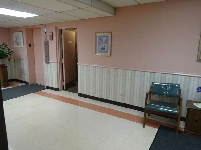 255 S West Ave unit 501, Elmhurst, IL 60126 - photo 1