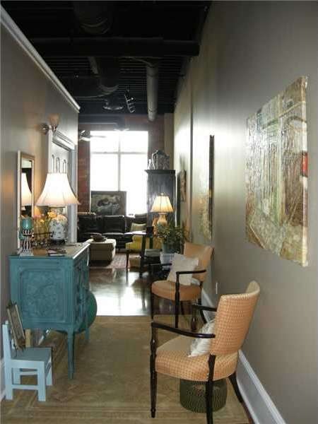 Foyer.