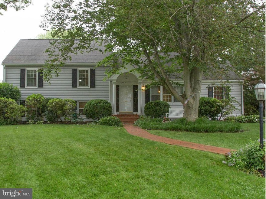 8514 Doter Dr, Alexandria, VA 22308 - photo 1