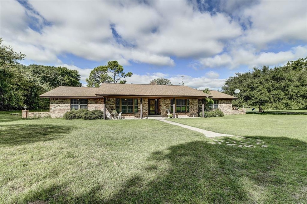 696 County Road 1170, Decatur, TX 76234 - photo 1