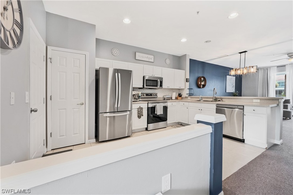 863 Hampton Cir unit 155, Naples, FL 34105 - photo 1