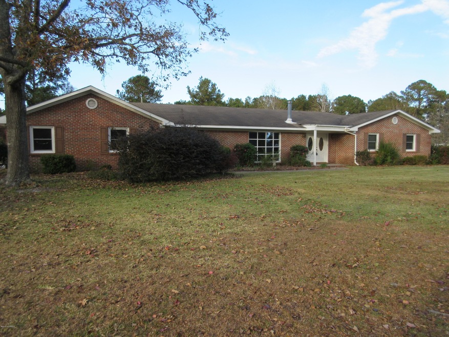 2112 N Parker Rd, Jacksonville, NC 28546 - photo 1