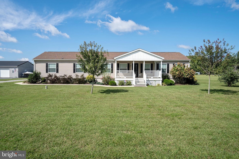 28032 E Trap Pond Rd, Laurel, DE 19956 - photo 1