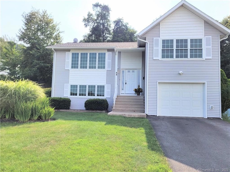 Welcome to 34 Algonquin Way!