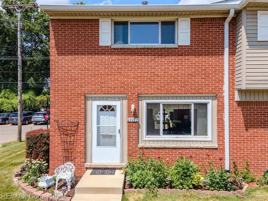 Welcome to 29078 Manchester St.