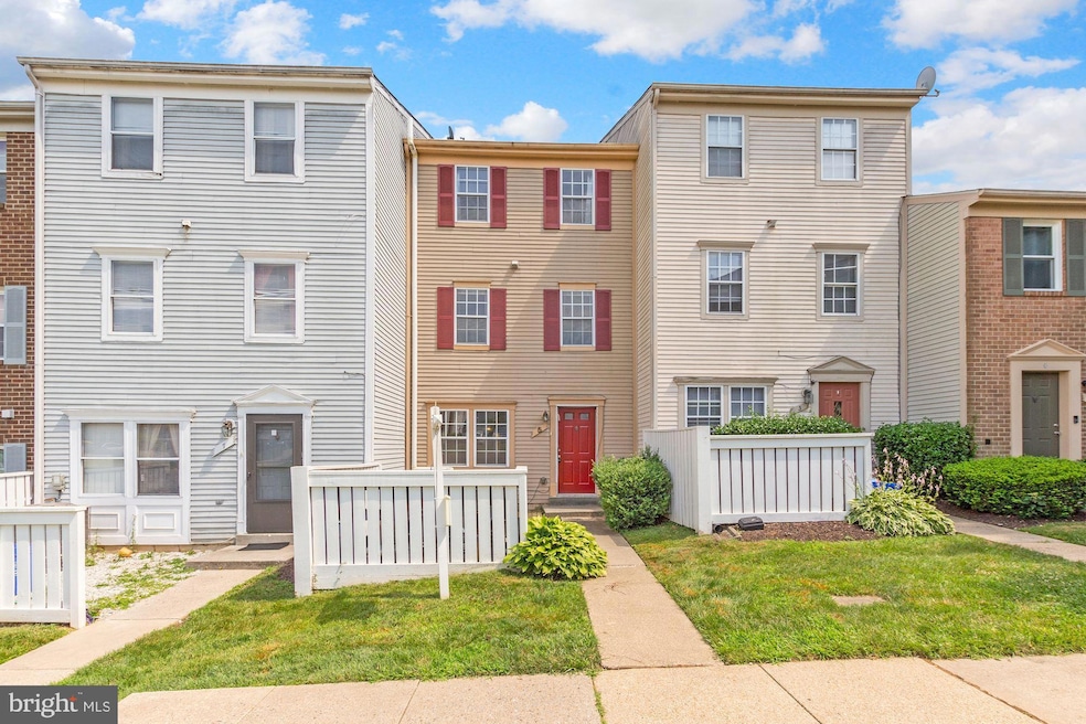 5 Appledowre Ct, Germantown, MD 20876 - photo 1