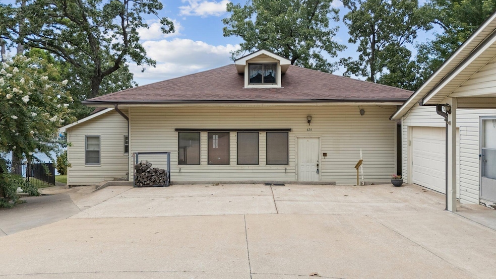 For Sale $725,000