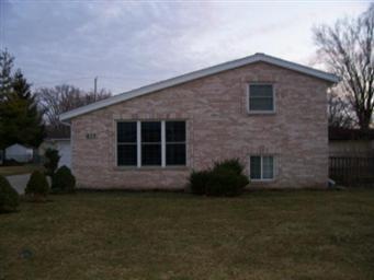 617 Santa fe Ave unit 5, Carpentersville, IL 60110 - photo 1