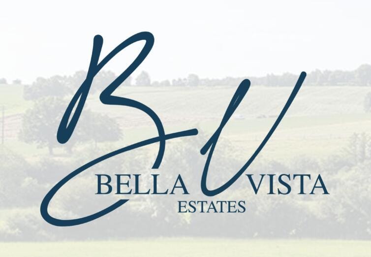 W214N6711 Fairview Dr, Menomonee Falls, WI 53051 - photo 1