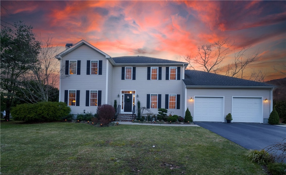 39 Bluebird Ln, Cranston, RI 02921 - photo 1