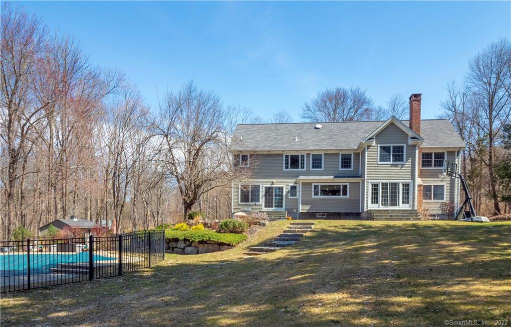 20 Deer Hill Rd, Redding, CT 06896 - photo 1