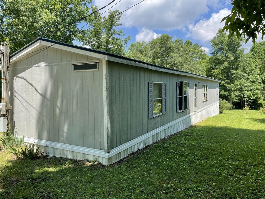 1109 Claysville Rd, Crossville, TN 38571 - photo 1